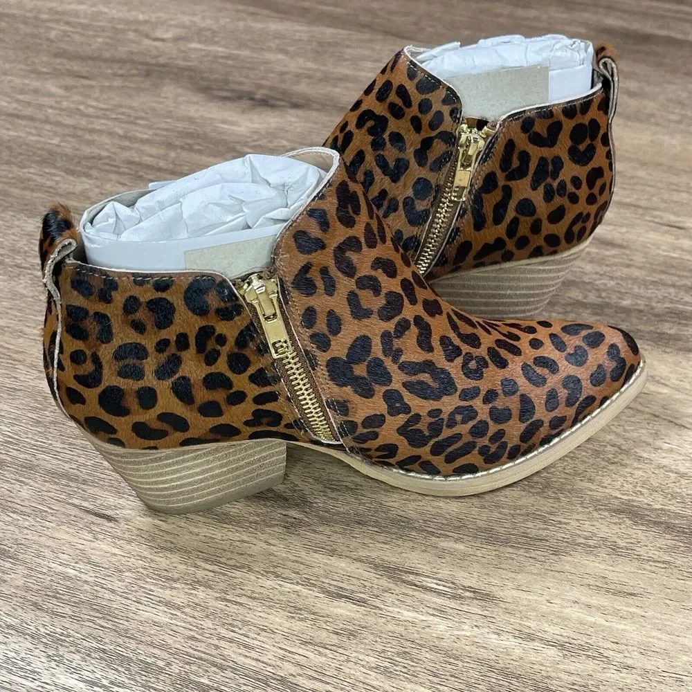 Very Volatile Women's 6 Gracemont Leopard Cheetah Print Leather Ankle Booties‎